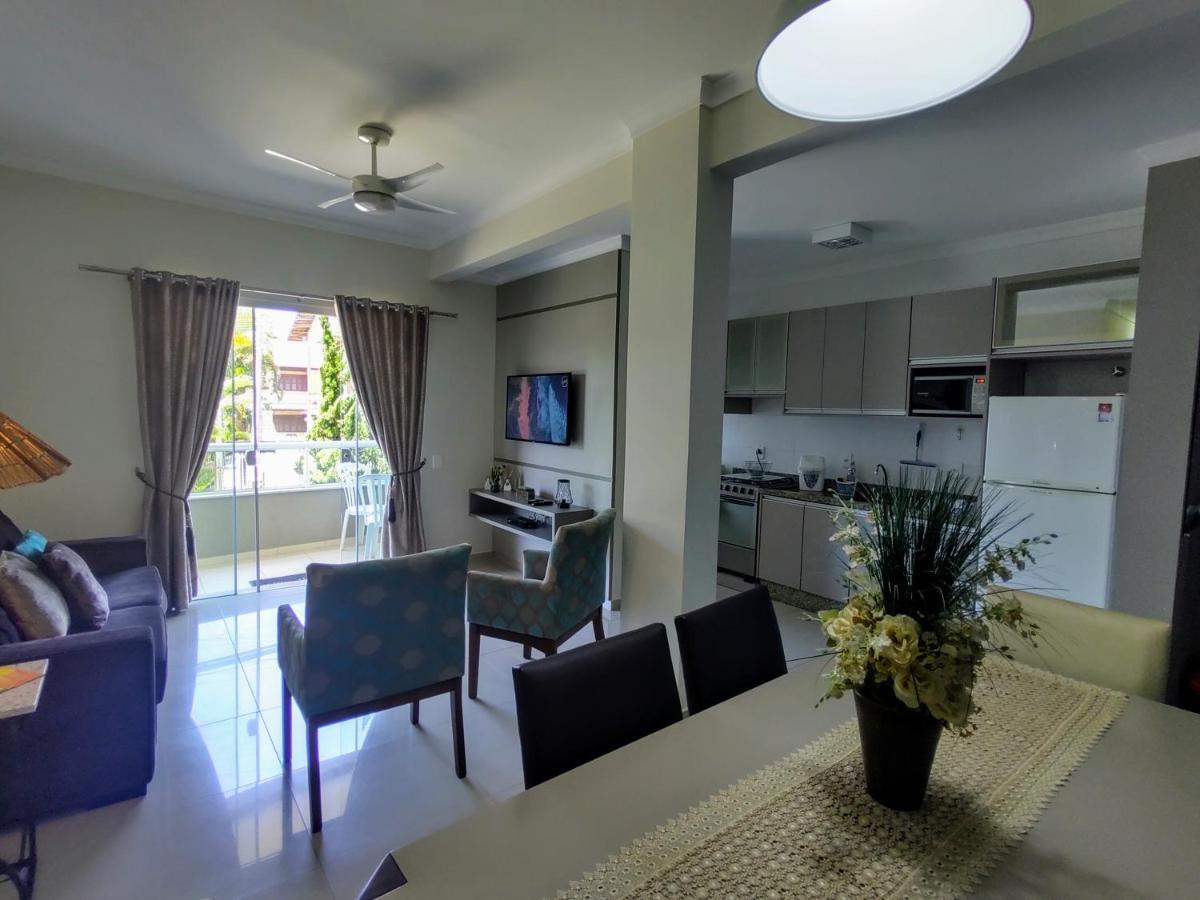 Bombinhas Centro, apartamento 02 dorm, ótima localização Extérieur photo